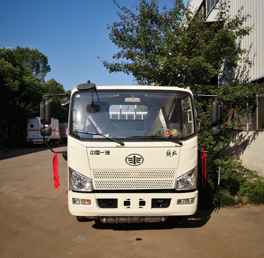 解放J6F國六藍(lán)牌氣瓶運輸車